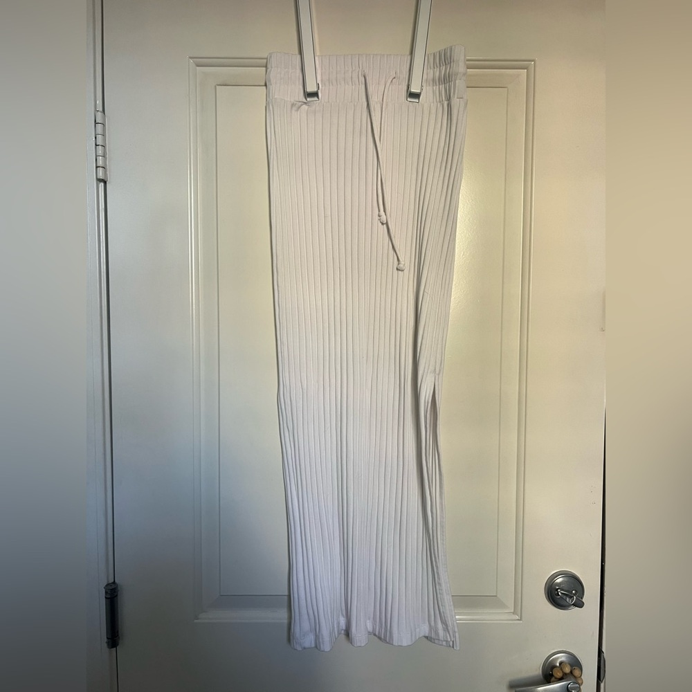 Universal Thread White Ribbed Maxi Skirt - Picture 2 of 4